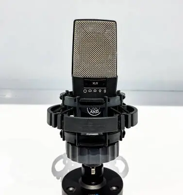 AKG - C414 XLS - 9 Pattern Large Diaphragm Condenser Mic 2